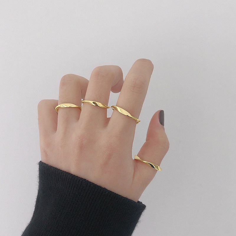 Minimalist Mobius Twisted Female Silver Ring