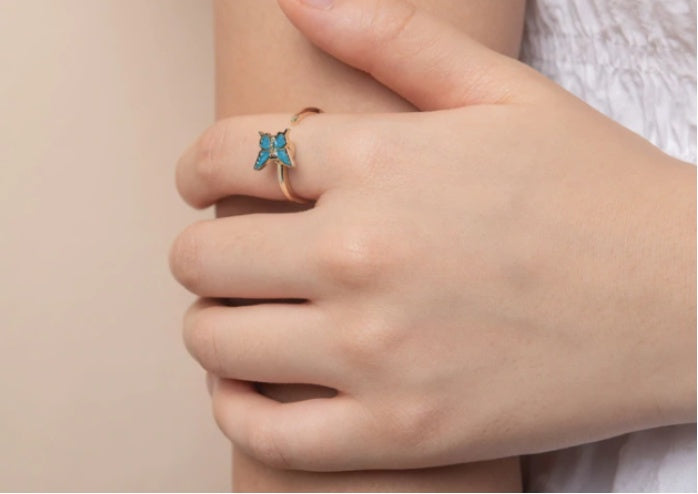 Ring With Transparent Box